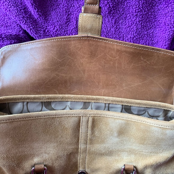 Coach purse - Picture 6 of 9